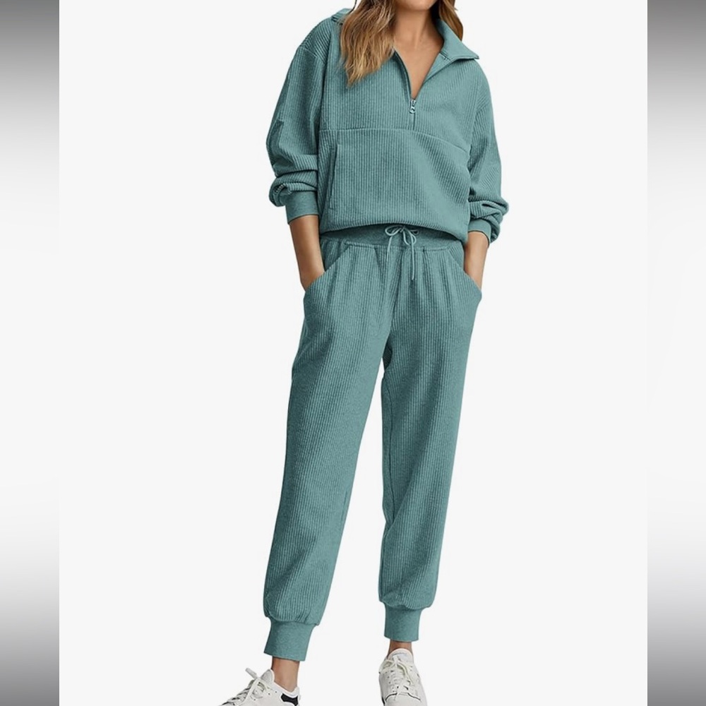 PrettyGarden 2 Piece Jogger and Half Zip Sweatsuit- Women’s Medium